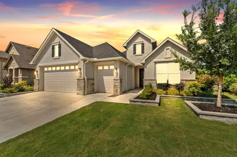 9712 Silver Rock Way, Denton, TX 76207