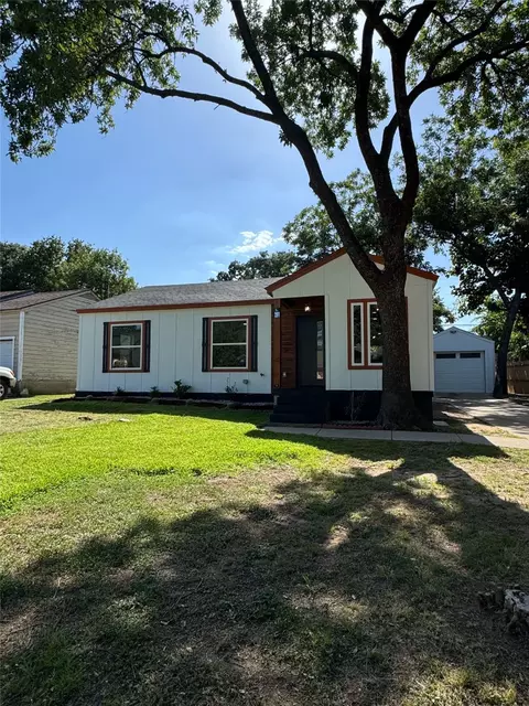 901 Rindie St, Irving, TX 75060