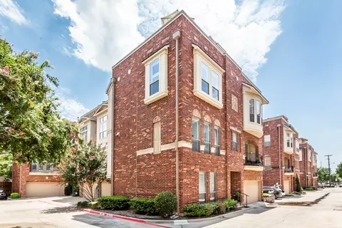 2226 City Market Ln, Dallas, TX 75201