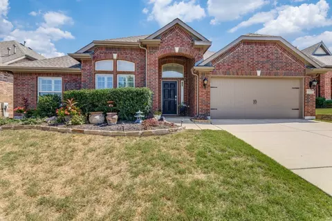 12812 Royal Ascot Dr, Fort Worth, TX 76244
