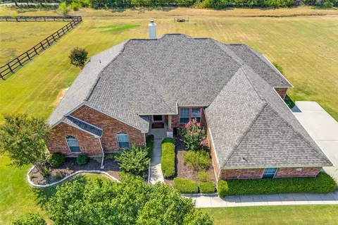 7951 Meadow Ridge Dr, Northlake, TX 76247
