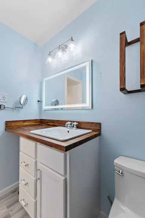 Bath - 741 E 6th St, Baird, TX 79504 photo 5 of 5