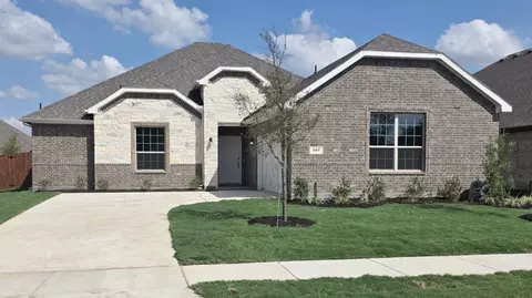 307 Lelo Ln, Mansfield, TX 76063