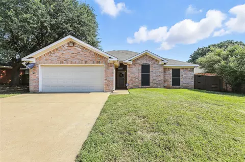 4024 Cypress Gardens Dr, Fort Worth, TX 76123