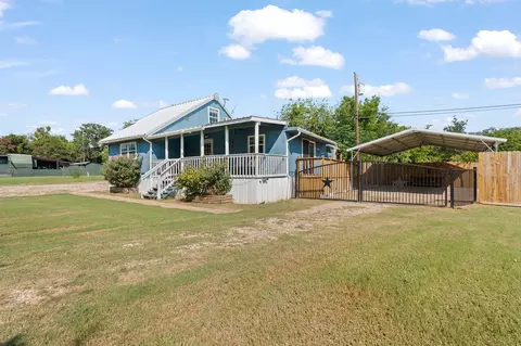 181 Bob White Dr, Whitney, TX 76692