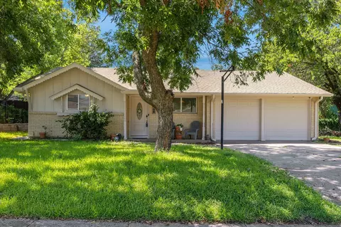 5708 Waterview Dr, Arlington, TX 76016