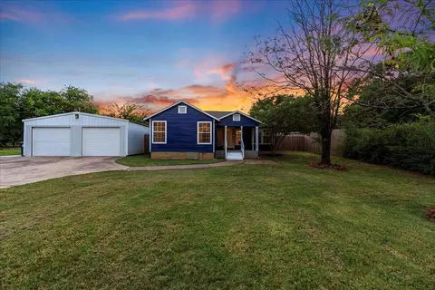 3381 Swisher Rd, Denton, TX 76208