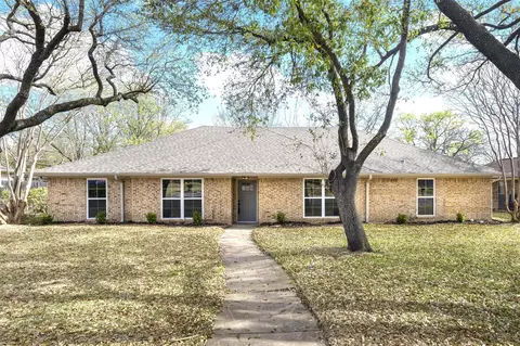 3830 Larkin Ln, Garland, TX 75043