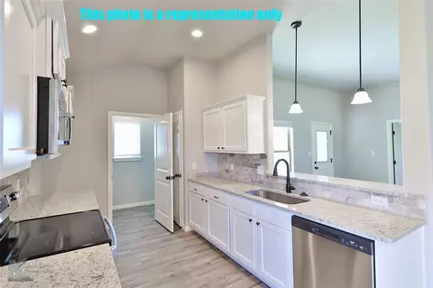 Kitchen - 283 Showdown Rd, Abilene, TX 79602 photo 1 of 2