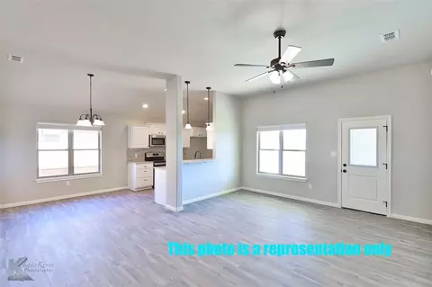 Living - 283 Showdown Rd, Abilene, TX 79602 photo 1 of 2
