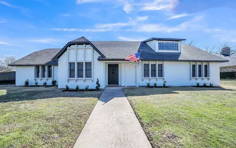 815 38th St SE, Paris, TX 75462