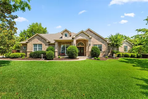 6031 Judy Dr, Midlothian, TX 76065