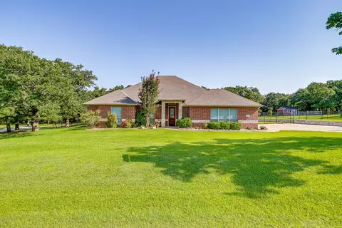 424 Ketron Rd, Burleson, TX 76028