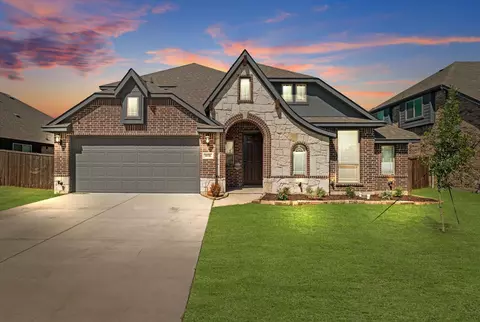 1036 English Oak Dr, Burleson, TX 76028