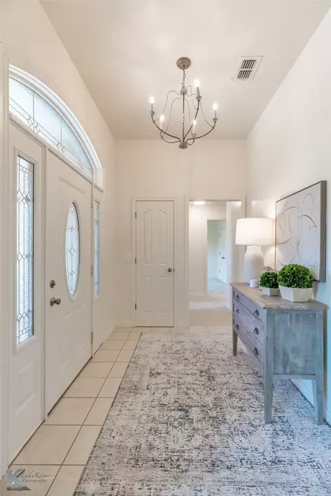 Entry Way - 12 Mission Hls, Abilene, TX 79606 photo 3 of 4