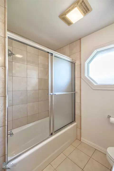 Bath - 12 Mission Hls, Abilene, TX 79606 photo 6 of 6