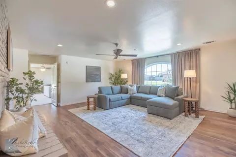 Living - 12 Mission Hls, Abilene, TX 79606 photo 1 of 3