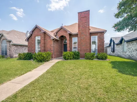 2100 Amber Spgs, Mesquite, TX 75181