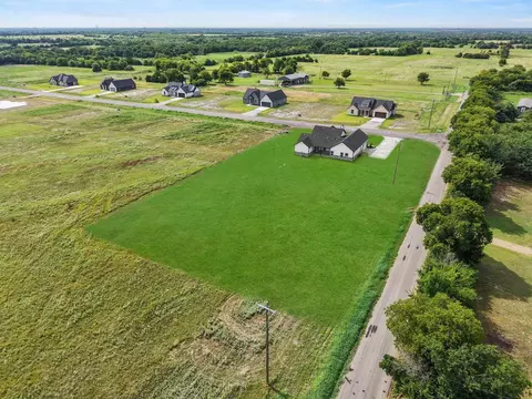 3249 Willow Rd, Celeste, TX 75423