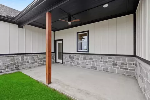 Exterior - 3249 Willow Rd, Celeste, TX 75423 photo 5 of 8