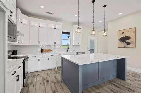 Kitchen - 3249 Willow Rd, Celeste, TX 75423 photo 3 of 3