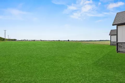 Exterior - 3249 Willow Rd, Celeste, TX 75423 photo 6 of 8