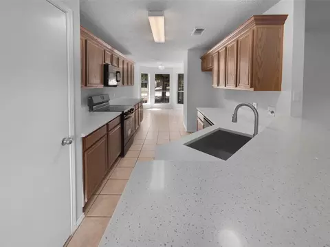 Kitchen - 1110 Grounds Rd, Cedar Hill, TX 75104 photo 2 of 2