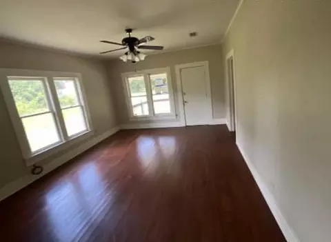Living - 328 Lee St, Minden, LA 71055 photo 1 of 2