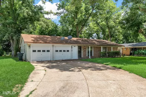 1201 Pecan Ln, Bossier City, LA 71112
