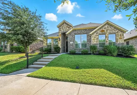 106 Cool Meadows Ln, Red Oak, TX 75154