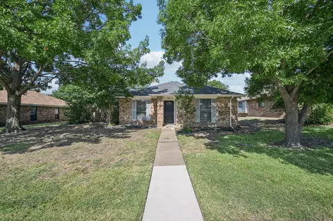 3905 Furneaux Ln, Carrollton, TX 75007