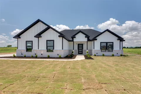 5725 High Plains Trl, Joshua, TX 76058