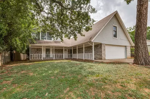325 Post Oak Dr, Grand Prairie, TX 75050