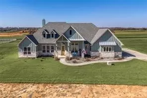 9151 Zion Hill Rd, Poolville, TX 76487