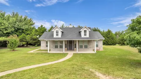 1011 Sister Grove Rd, Van Alstyne, TX 75495