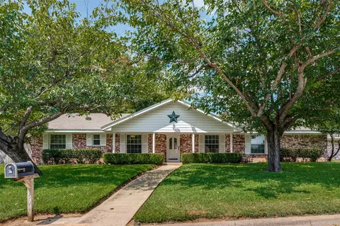 1501 Ridgeview Dr, Arlington, TX 76012