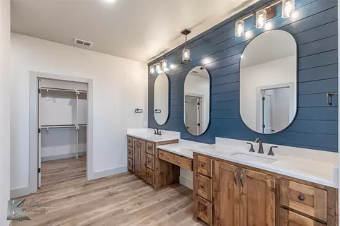 Bath - 6414 Windmill Grass Ln, Abilene, TX 79606 photo 1 of 13