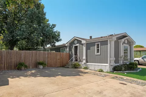 706 Park Creek Ave, Forney, TX 75126