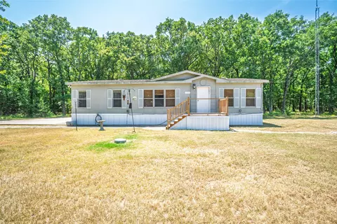 1152 Killian Dr, West Tawakoni, TX 75474