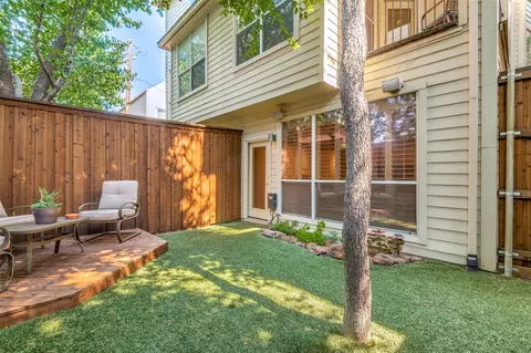 3955 Cole Ave, Dallas, TX 75204