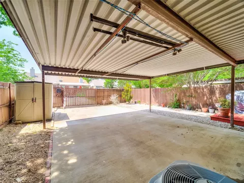 Exterior - 719 Normandy Dr, Euless, TX 76039 photo 6 of 6