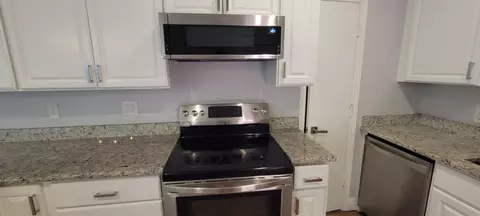 Kitchen - 719 Normandy Dr, Euless, TX 76039 photo 4 of 4