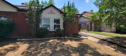 719 Normandy Dr, Euless, TX 76039