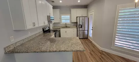 Kitchen - 719 Normandy Dr, Euless, TX 76039 photo 3 of 4