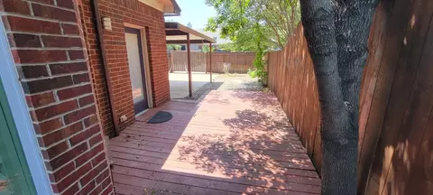 Exterior - 719 Normandy Dr, Euless, TX 76039 photo 5 of 6