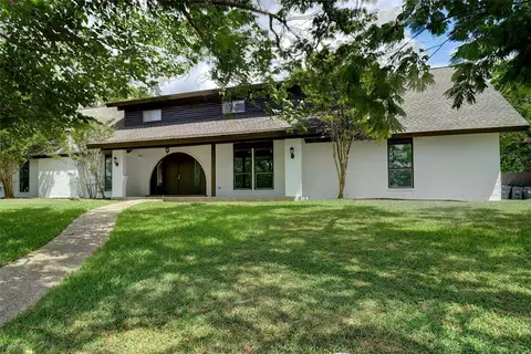 8900 Random Rd, Fort Worth, TX 76179