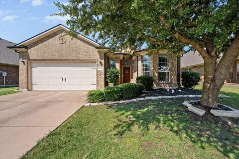 7810 Black Willow Ln, Arlington, TX 76002