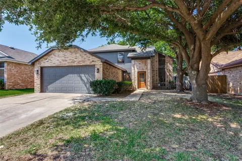 2512 Galemeadow Dr, Fort Worth, TX 76123