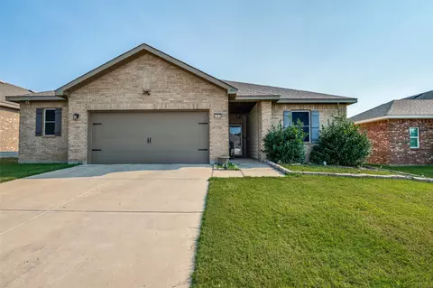 404 Gypsum Ln, Glenn Heights, TX 75154