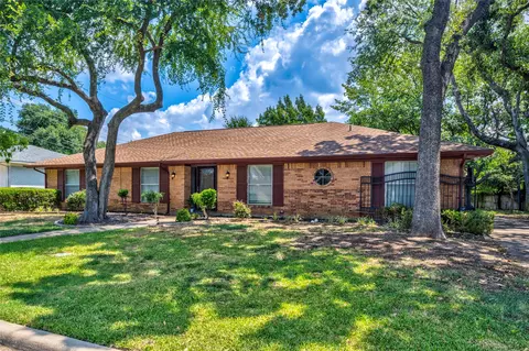 1803 W Cedar Elm Dr, Arlington, TX 76012
